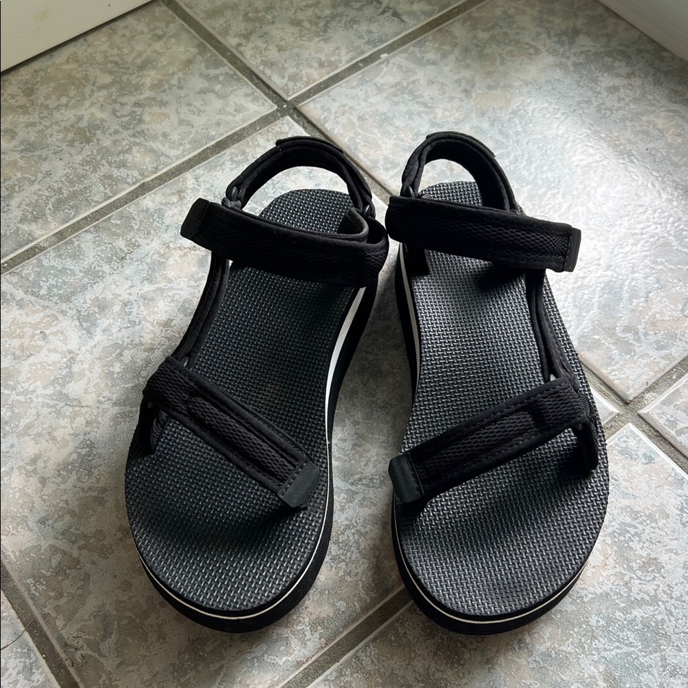 TEVA Black Flatform Sandals